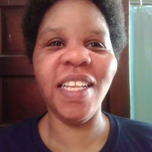 Meet your Posher, Tabitha